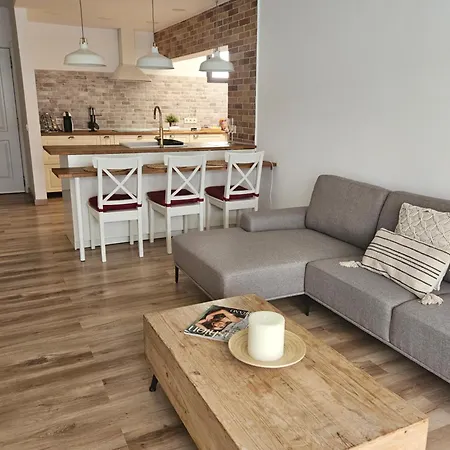 Casa Berkana Con Piscina Playa Honda (Lanzarote)